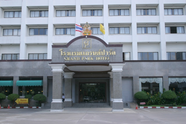 Grand Park Hotel in Nahkom Sci Thammarat  very clean, friendly service and excellent price.