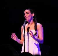 cantora lírica, formadora de canto e técnica vocal