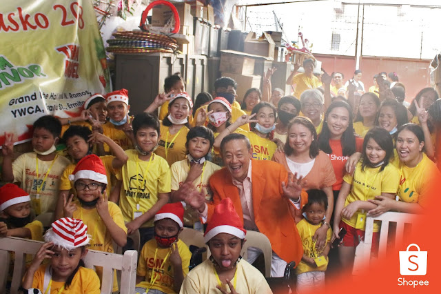 Shopee and Jose Mari Chan Spread Christmas Joy with the Children of Bahay Aruga