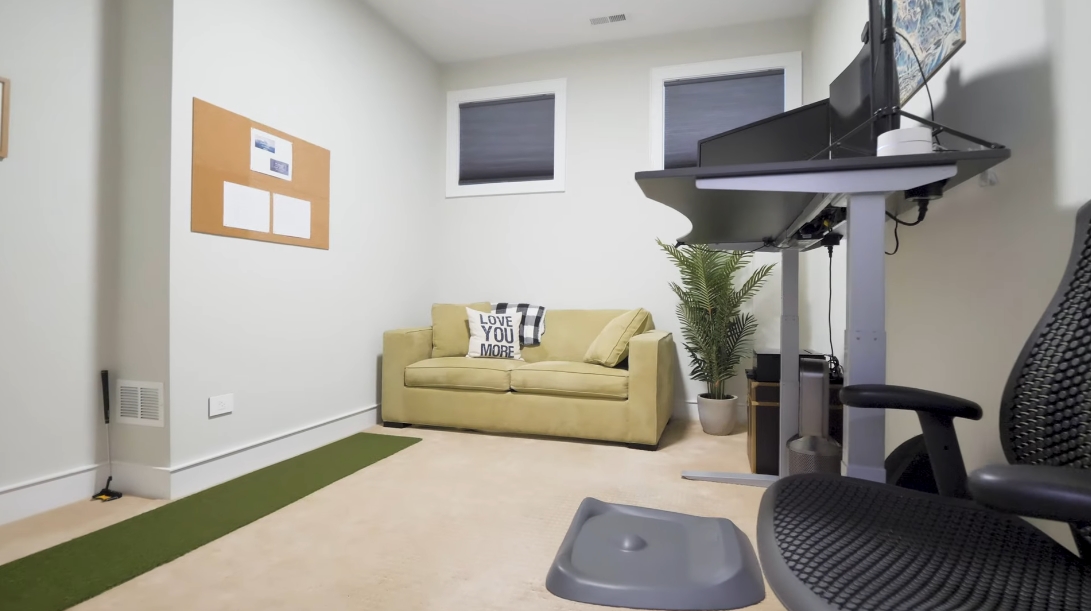 35 Interior Design Photos vs. 3046 N Ashland Ave Unit 1, Chicago Luxury Townhome Tour