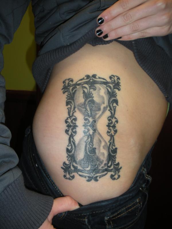Unique Hourglass Tattoo Meanings And Ideas Best Tattoo