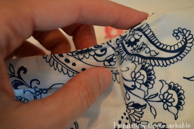 Easy Rod Pocket Box Pleat Valance Pattern Stitches over pleats on box pleat valance