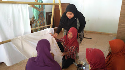 Pemdes Kalikotes, Undang Pembatik Dewa Kesambi Loano, Untuk Melatih 40 Ibu-ibu PKK 