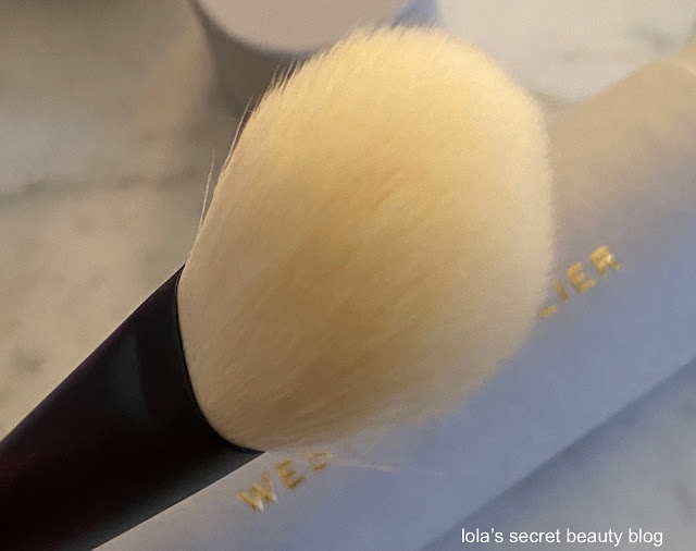 lola's secret beauty blog Westman Atelier Powder Brush Review