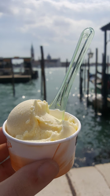 gelato, eis, canal_grande, eisbecher, venedig, bellaamoremio, italienblog, venedig_ueberfüllt, 