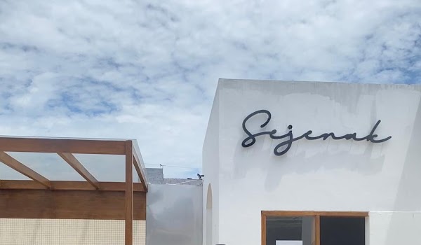 Tempat Ngopi Aesthetic Di Malang Sejenak Coffee Makan Pedia