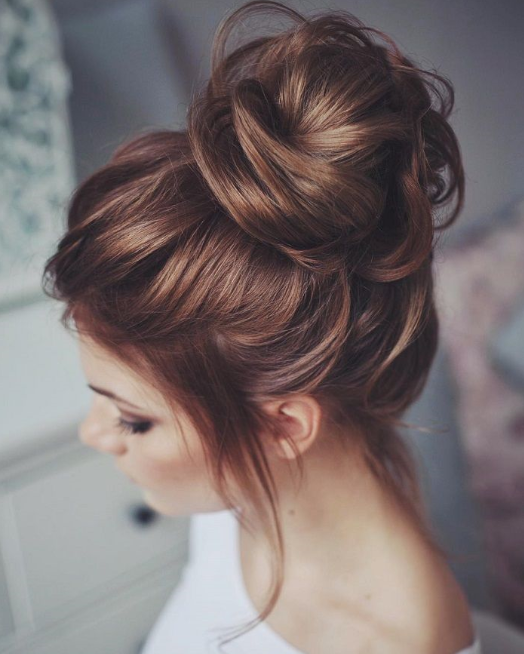 13 Stunningly Easy Diy Messy Buns