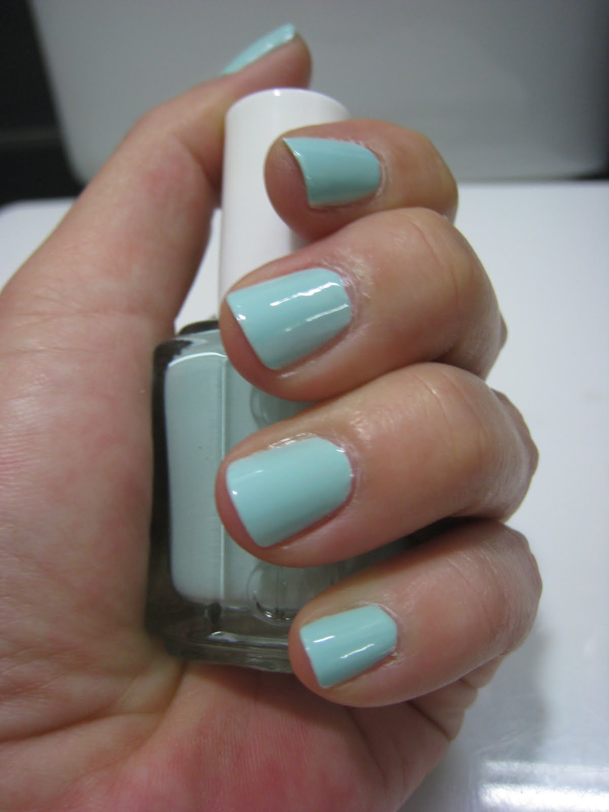 Beauty Blog Essie Mint Candy Apple