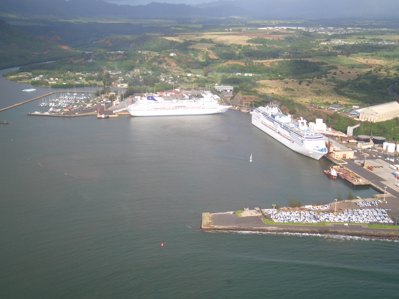 Kauai, Hawaii: Chapter 4- Nawiliwili Harbor Kauai, Hawaii: Chapter 4- Nawiliwili Harbor