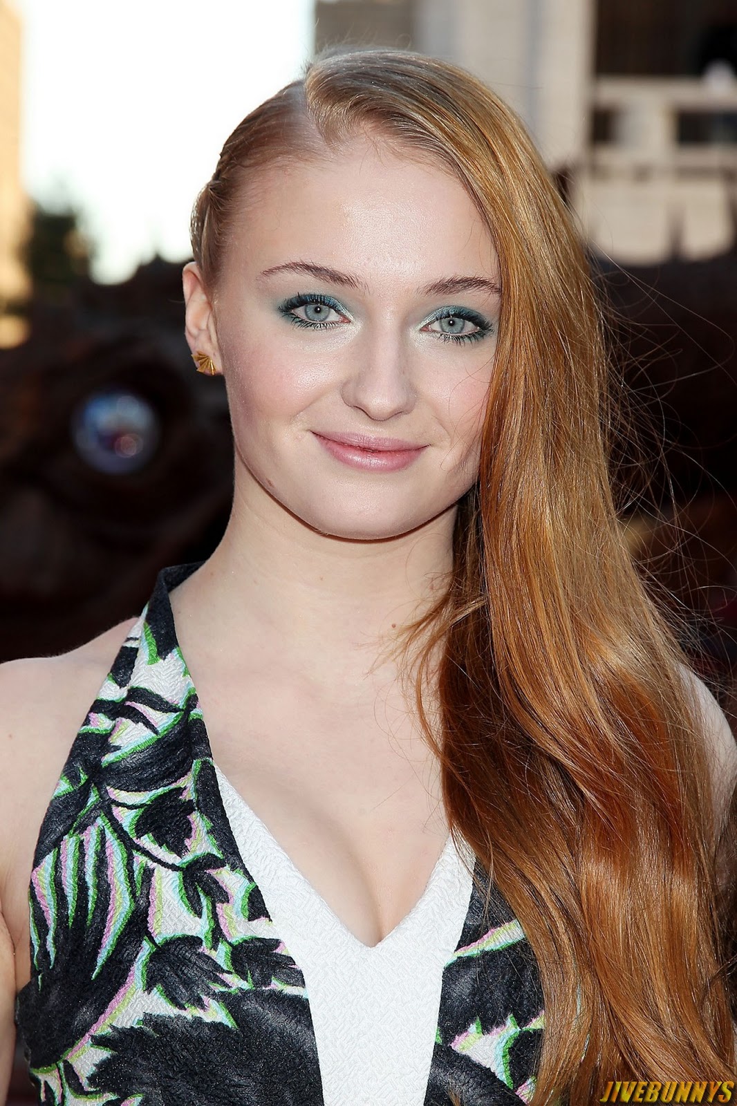 Sophie Turner Actress Photos and Picture Gallery 11066 x 1600