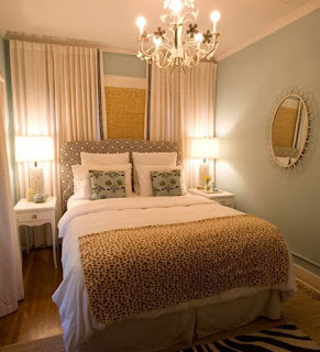 decoração quarto de casal muito pequeno Sugestões para decorar um quarto de casal muito pequeno.