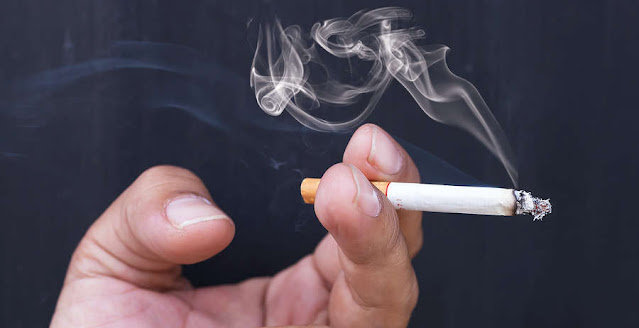 स्मोकिंग से हील करने की शक्ति कम होती है स्मोकिंग से हील करने की शक्ति कम होती है