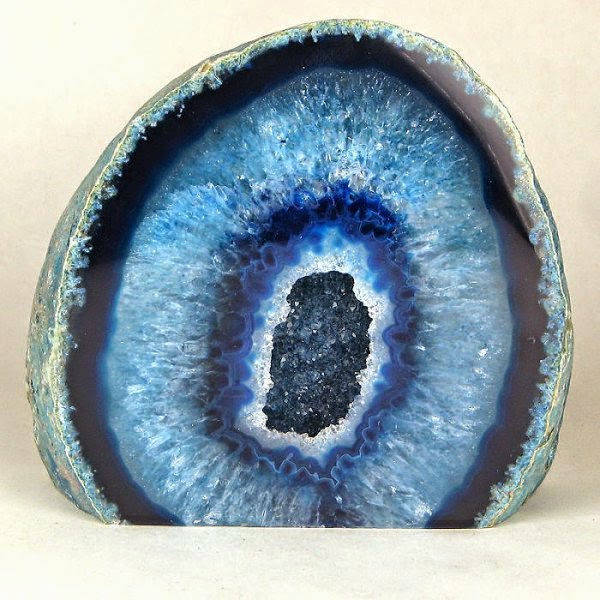 25 Most Beautiful Stones Ever Found On The