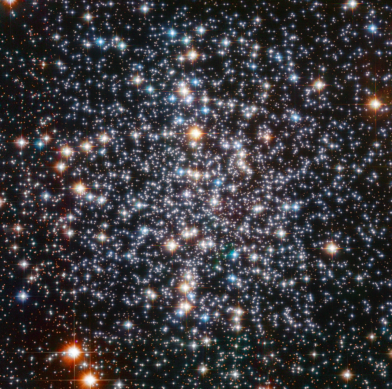 http://1.bp.blogspot.com/-6CKc2gkh3nA/UEdWPWeBdzI/AAAAAAAAI70/KiCKSajRzuw/s1600/NASA-ESA+Hubble+Space+Telescope+image+of+the+centre+of+Messier+4.jpg