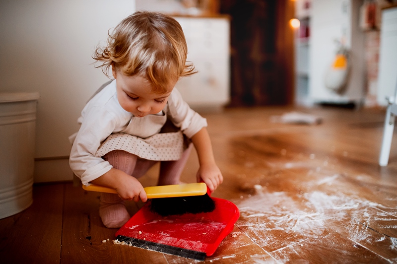 Montessori toddlers. Maximum Effort. Toddler sweeping