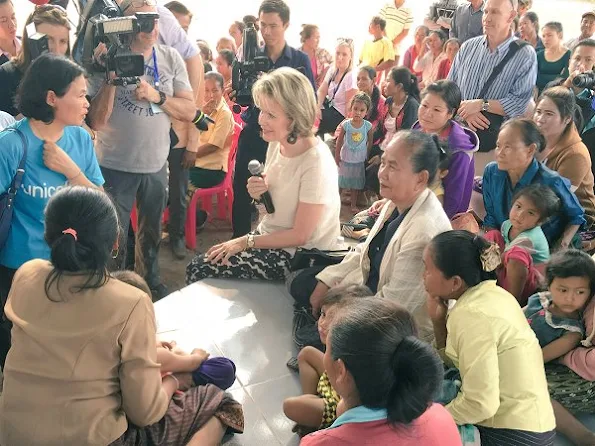 Queen Mathilde wore Diane von Furstenberg, Natan 2017 collection trousers, DVF Traci pants