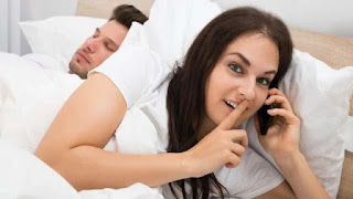 વોટ્સએપ પર તમારી ગર્લફ્રેન્ડ ક્યારે કોની સાથે અને કેટલી વાતો કરે છે તે જુવો