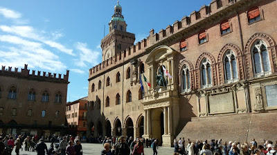 piazza Grande-piazza Maggiore-Bologna