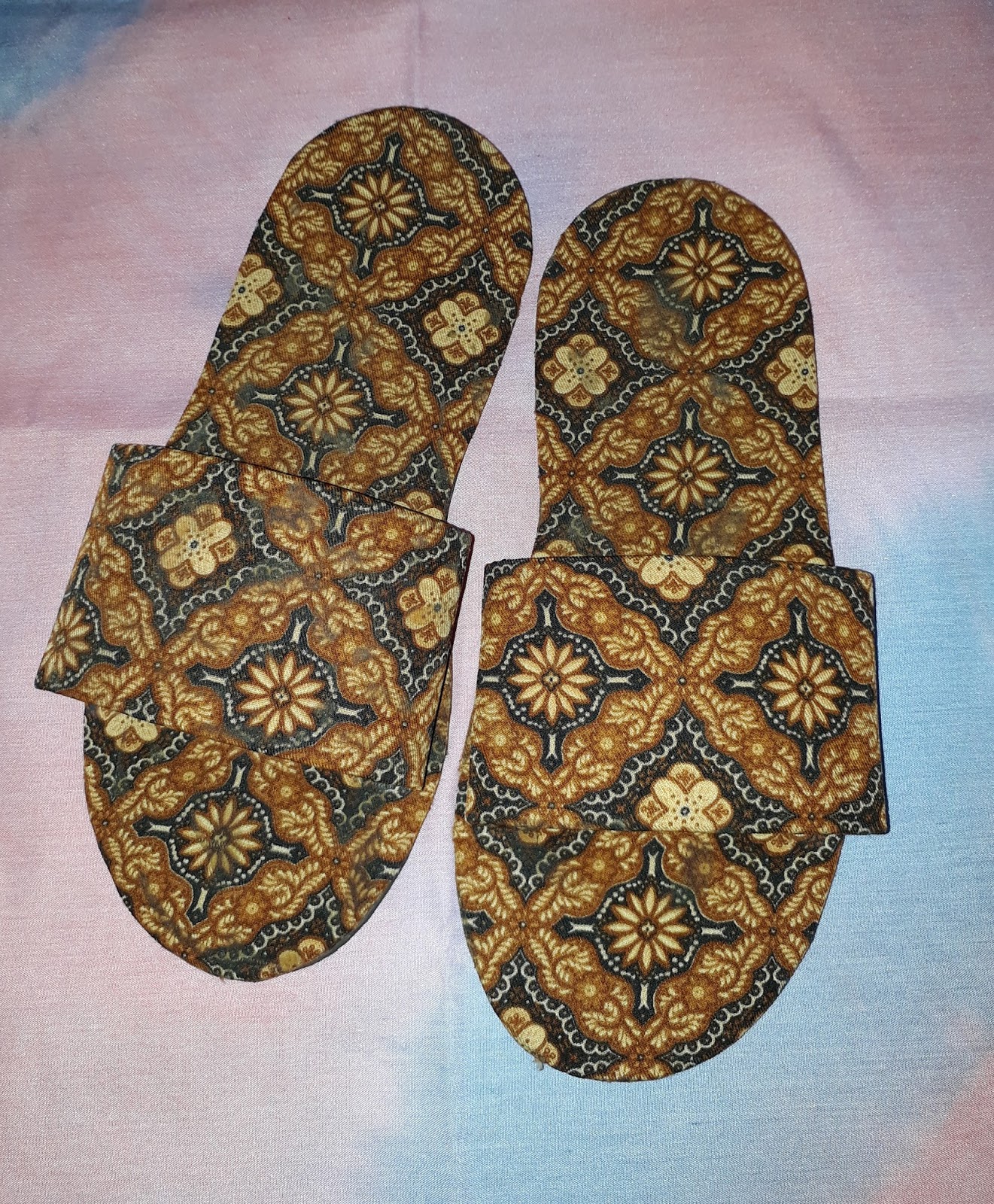 Cara Membuat Sandal Kamar Dari Kain Flanel