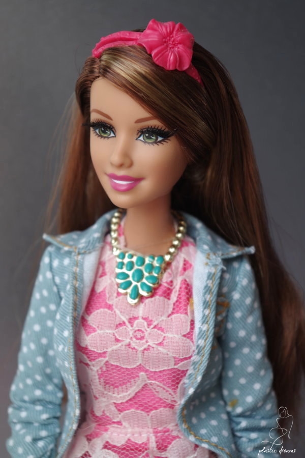 Plastic Dreams :: Barbie et miniatures: Teresa Style Barbie Doll