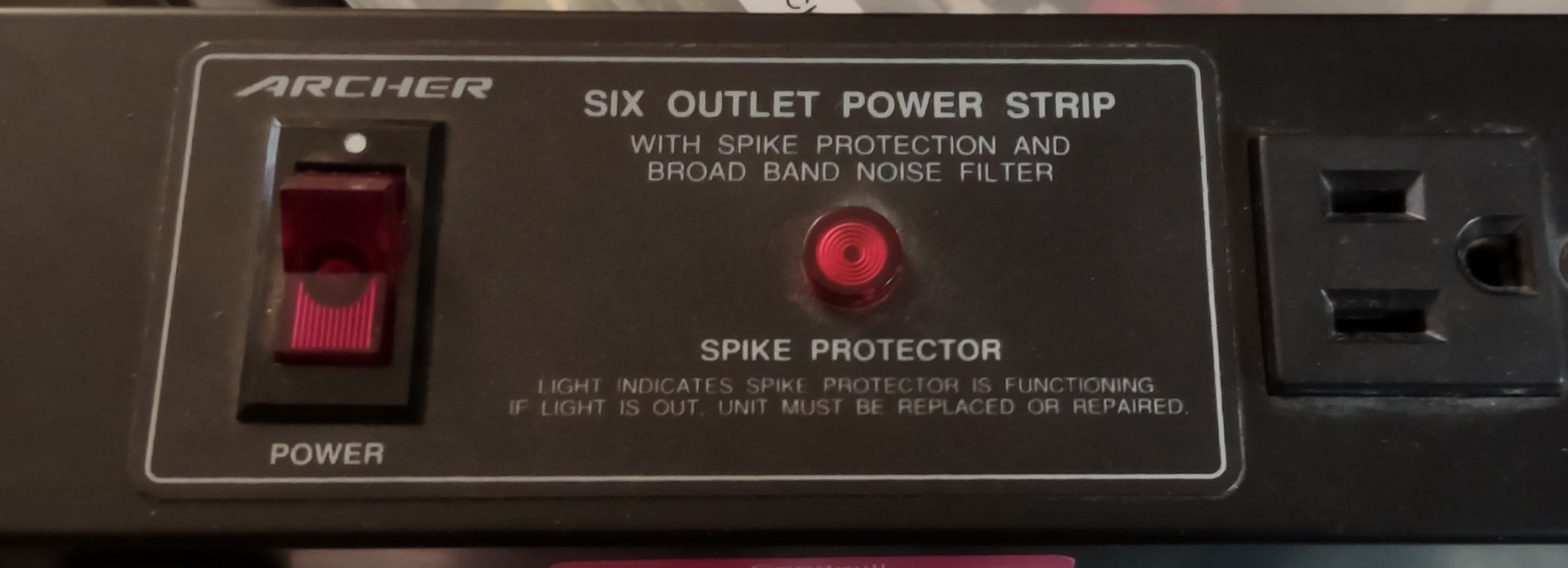 Robert's Tech blog. Archer 612780A power strip light flashing