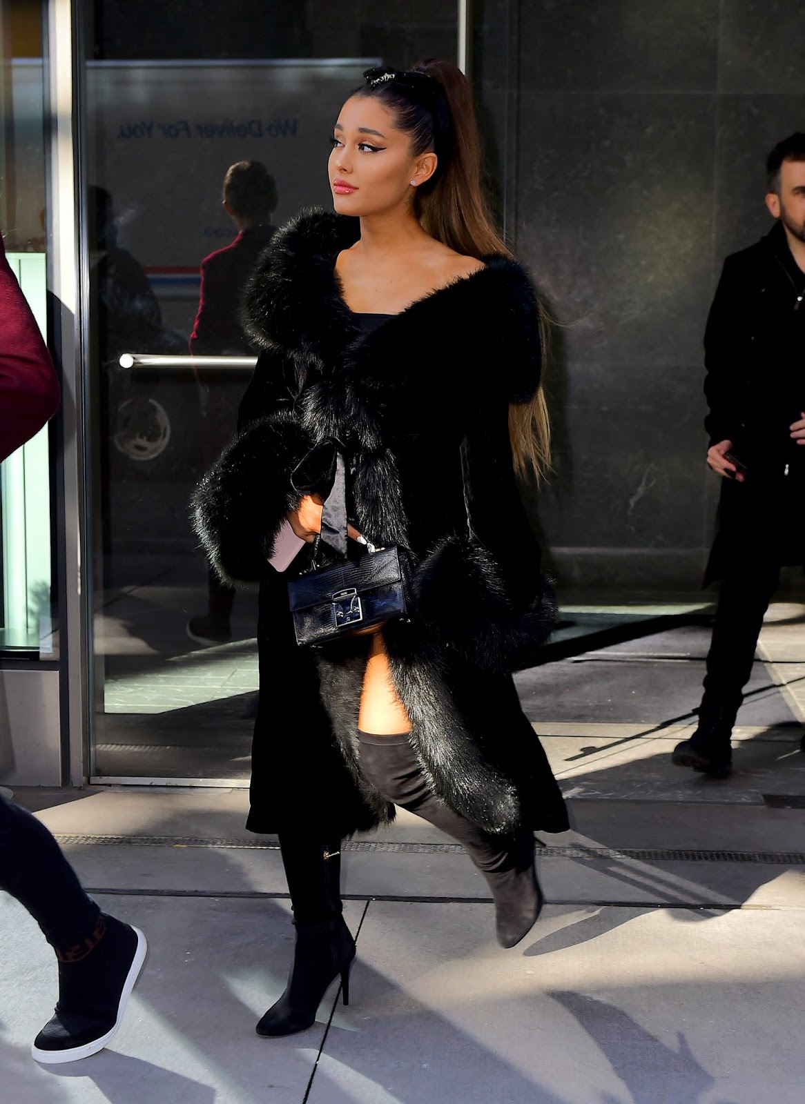 Ariana Grande - Out in New York City 12/18/2018 – Celeb Central