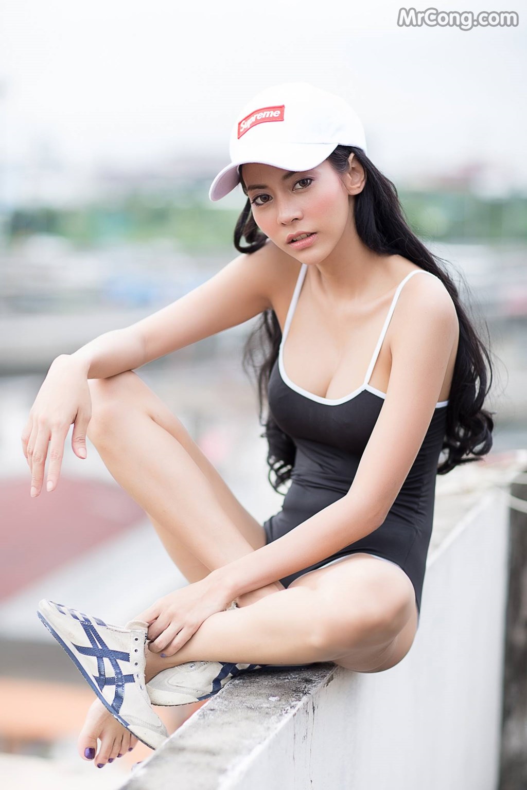 Jiraporn Ngamthuan beauty hot pose with cool sea outfits (28 photos) photo 2-3