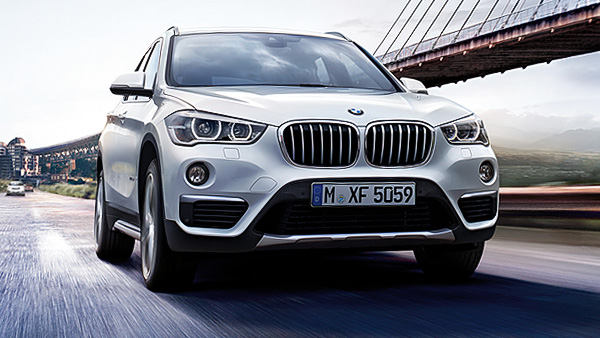 Interni nuova BMW X1 2015/2016 | Foto | Infotainment e caratteristiche