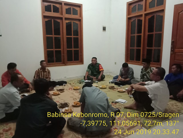 Babinsa Kebonromo Komunikasi Sosial Dengan Warga Binaan