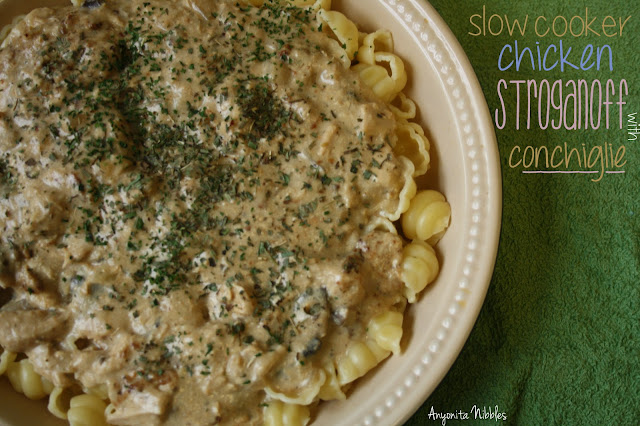 Slowcooker chicken stroganoff with conchiglie