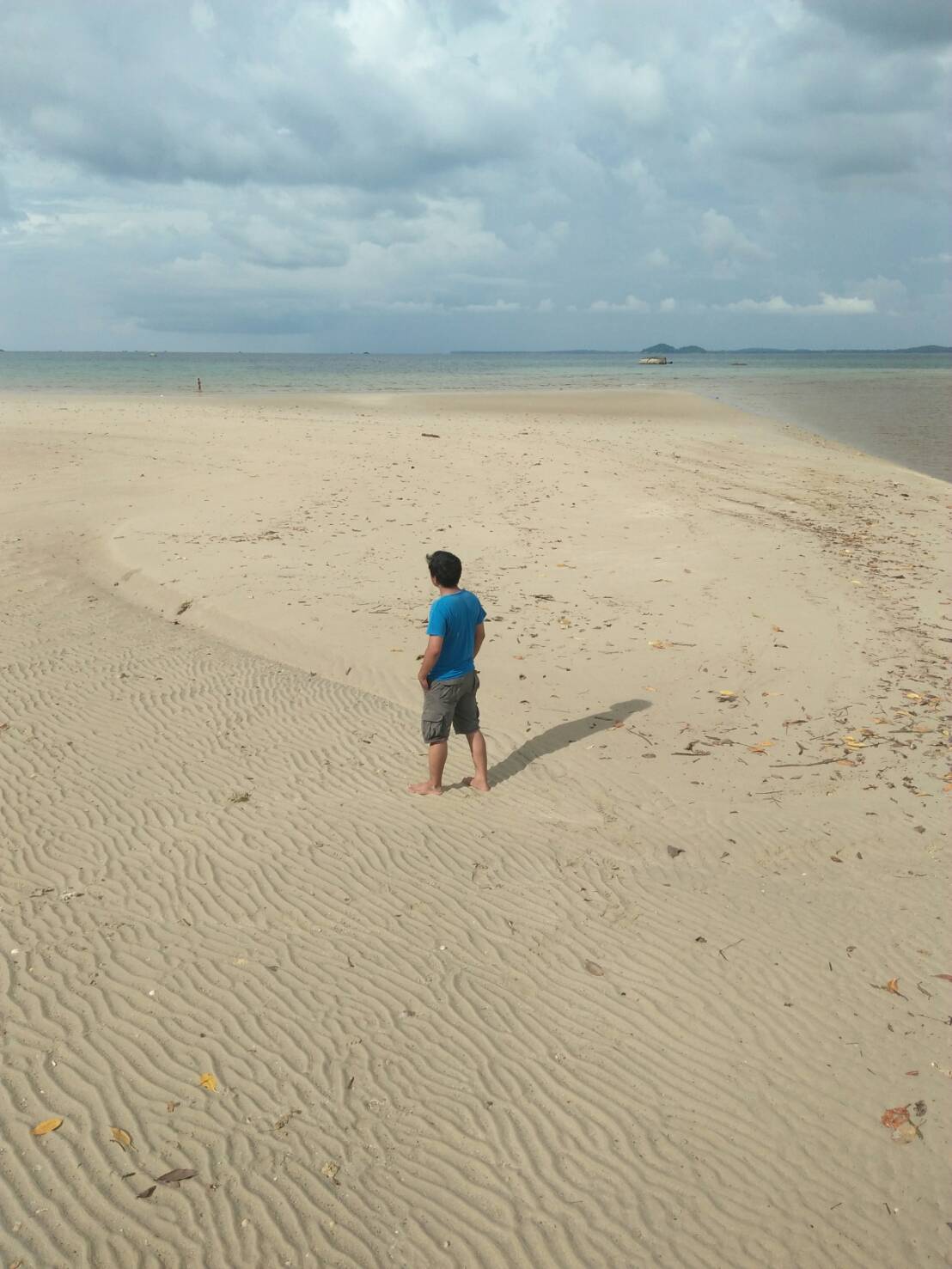 Blog siUnthel JalanJalan Ke Pantai Senggiling, Menyambut Datangnya