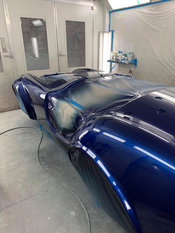 Classic Revival AC Cobra Replica SC 427 Final painting of Cobra in