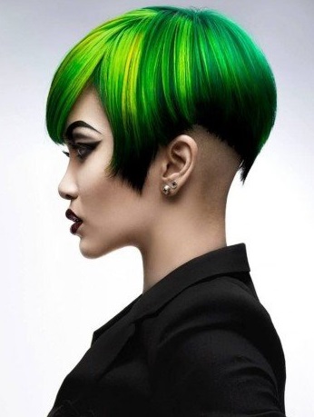 model rambut wanita dewasa pendek warna hijau terbaru