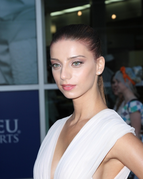 Angela Sarafyan Hairstyle