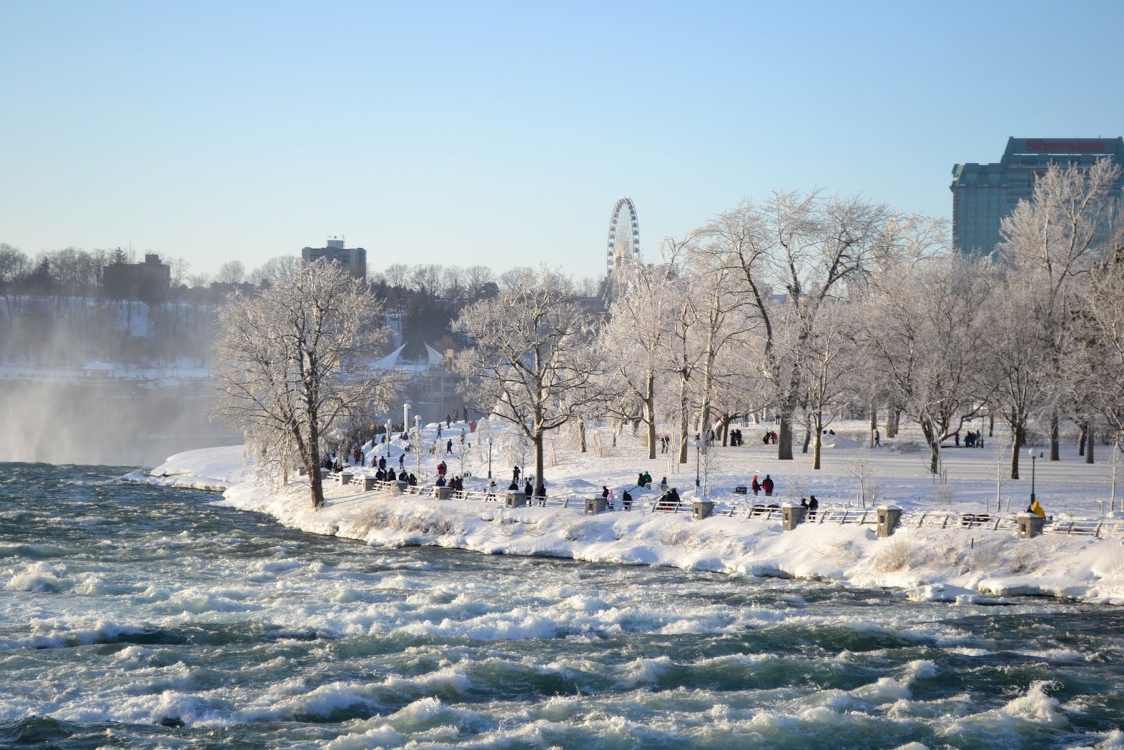 Зима на Ниагарских водопадах, Нью Йорк (Niagara Falls, NY)