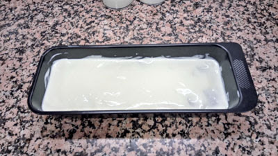tarta en molde rectangular
