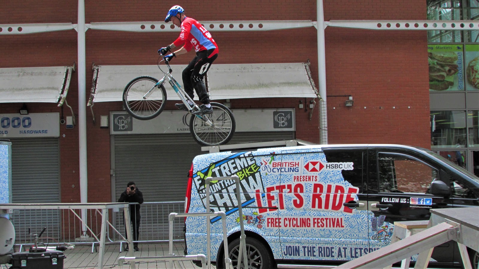 Two Wheels and a Camera: Birmingham City Ride