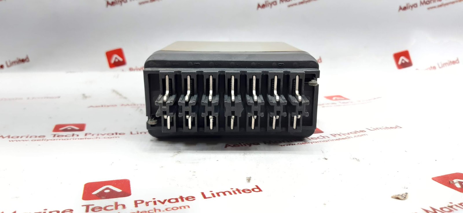 HOLECHH QE22/411 ELECTRONIC RESTART MODULE 110V 50/60HZ Aeliya Marine