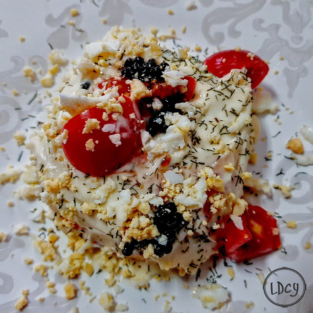 Ensaladilla De Salmon Y Langostinos
