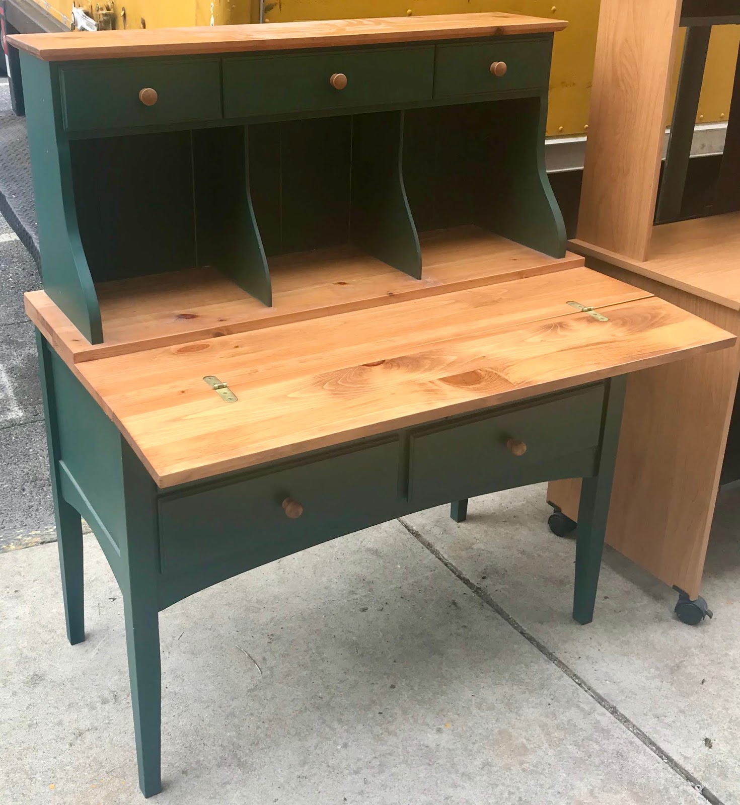 Uhuru Furniture & Collectibles 470510 Pine Desk with Hutch 95 SOLD