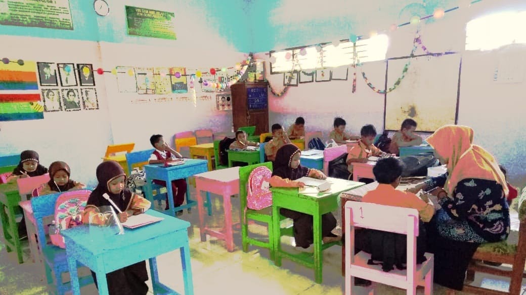 8 CARA MEMBUAT KELAS ONLINE MENJADI MENARIK