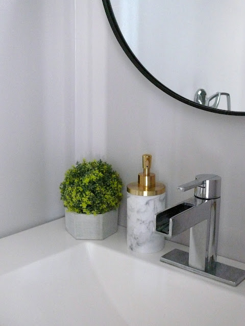 easy-powder-room-updates-para-paints-glamour-harlow-and-thistle