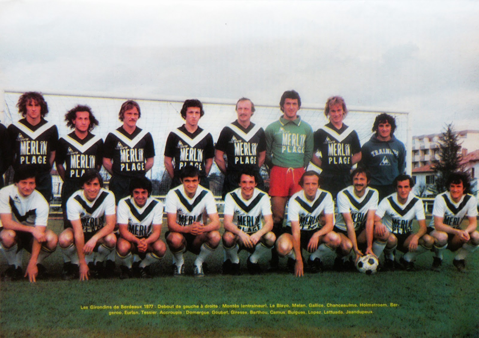 GIRONDINS de BORDEAUX 1976 77. ~ THE VINTAGE FOOTBALL CLUB  football club girondins de bordeaux