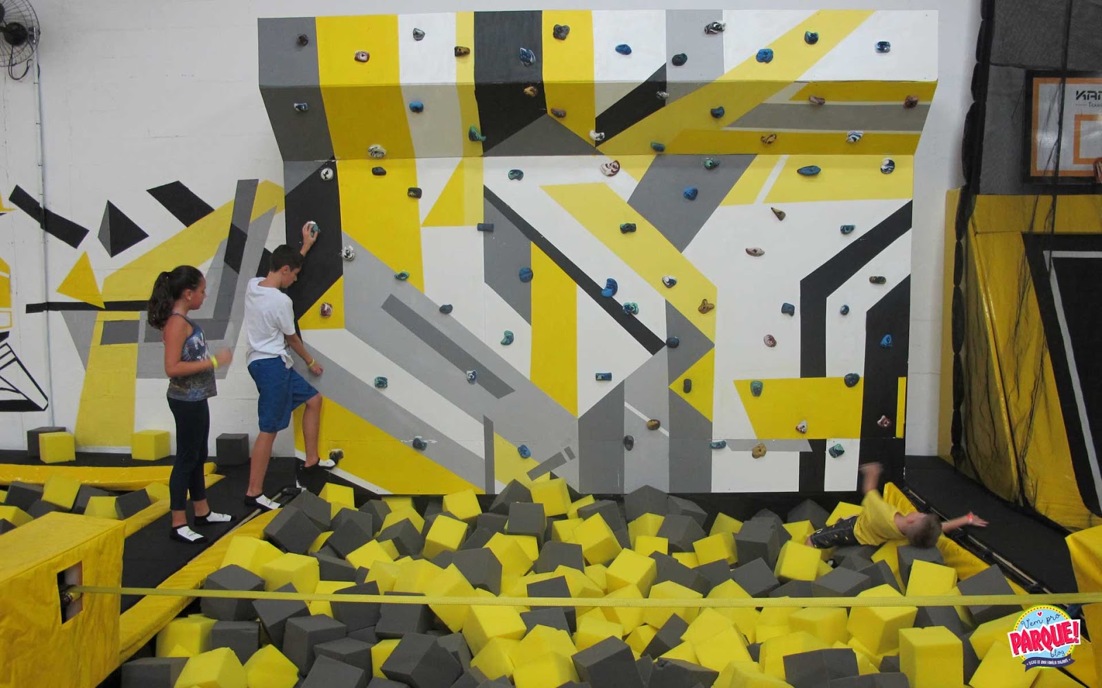 Parque de Trampolins no Brasil o Kangoo Trampoline Park chegou em