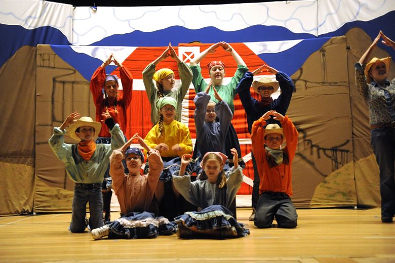 Drama And Arts Pics Learning Classes Online Art Pictures Drama Art