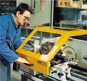 Teknik Mesin Manufaktur Petunjuk Keselamatan Dalam Bekerja Dengan Mesin Bubut