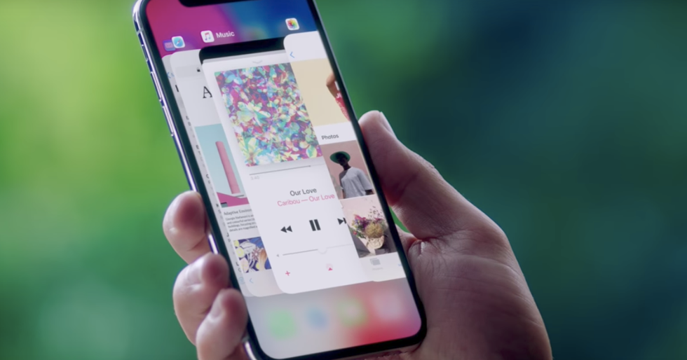 iPhone 6s/7/8/X: Music keeps pausing and skipping after updating to iOS11