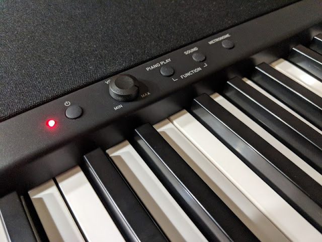 Korg B2 Digital Piano - control panel