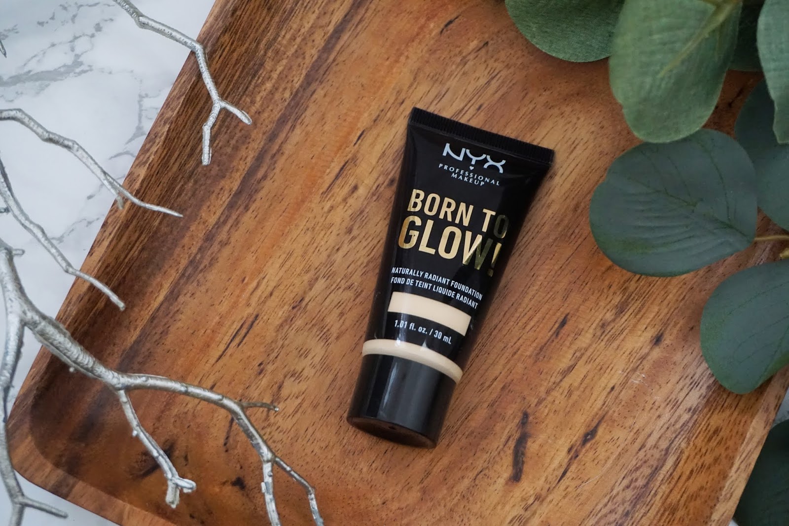 review-nyx-born-to-glow-foundation-peppy-notes