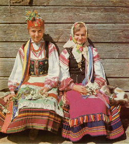Local style: Traditional costume of Belarus